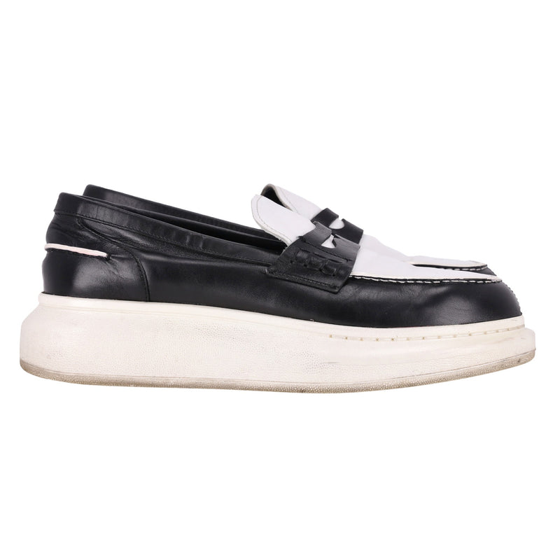 Alexander McQueen Leather Platform Loafers. Size 39