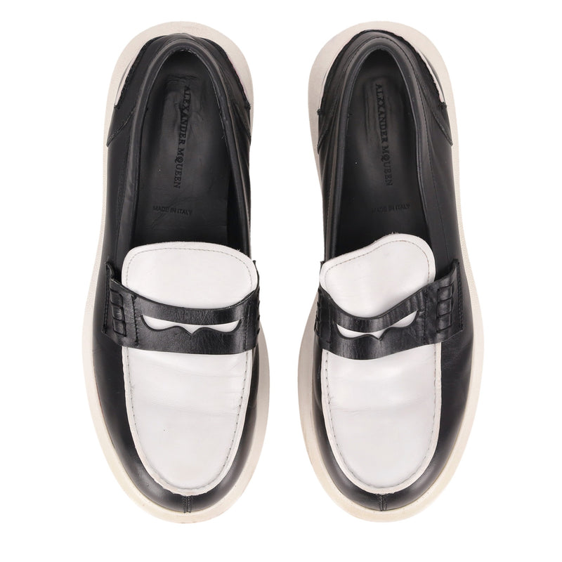 Alexander McQueen Leather Platform Loafers. Size 39