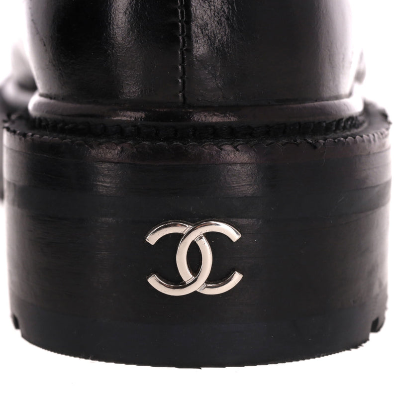 Chanel 'CC' Logo Lambskin & Shearing Ankle Boots. Size 36