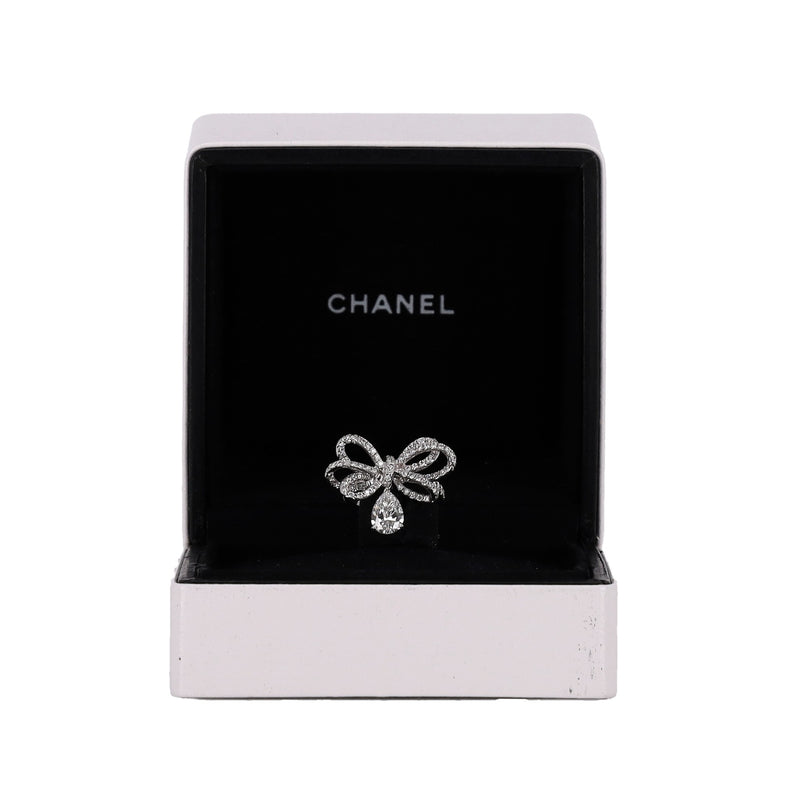 Chanel Boucle De Diamant Bow 18K White Gold & Diamond Ring