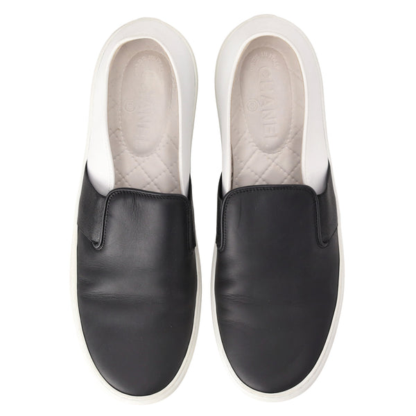 Chanel Slip On Leather Sneakers. Size 40.5