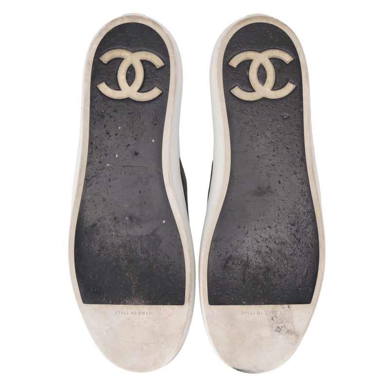 Chanel Slip On Leather Sneakers. Size 40.5