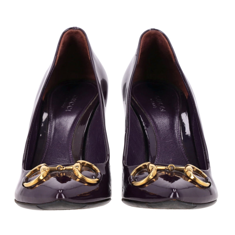 Gucci Horsebit Detail Patent Leather Pumps. Size 37