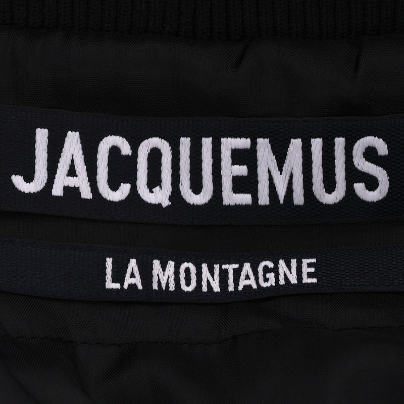 Jacquemus La Montage Cut-Out Detail Cropped Puffer Jacket. Size 40FR